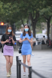 【精选街拍】Vol.3326 魅力蓝色修身裙 [99P-3.16GB]